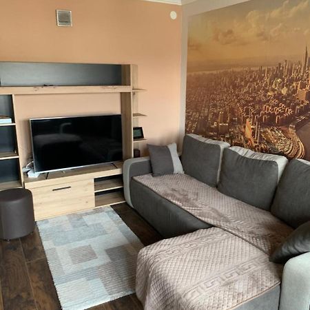 Aleksinac Centar Apartamento Exterior foto